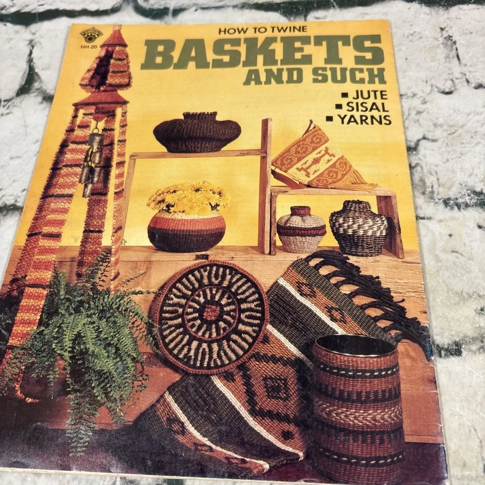1976 How to Twine Baskets & Such Jute Sisal Yarns Basketry Craft Patterns VTG